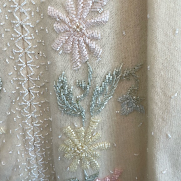 1960’sValentina Ltd beaded cardigan. - Picture 3 of 13